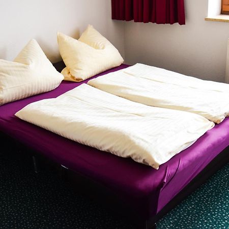 Hotel Gasthof Zum Loewen Velburg Phòng bức ảnh