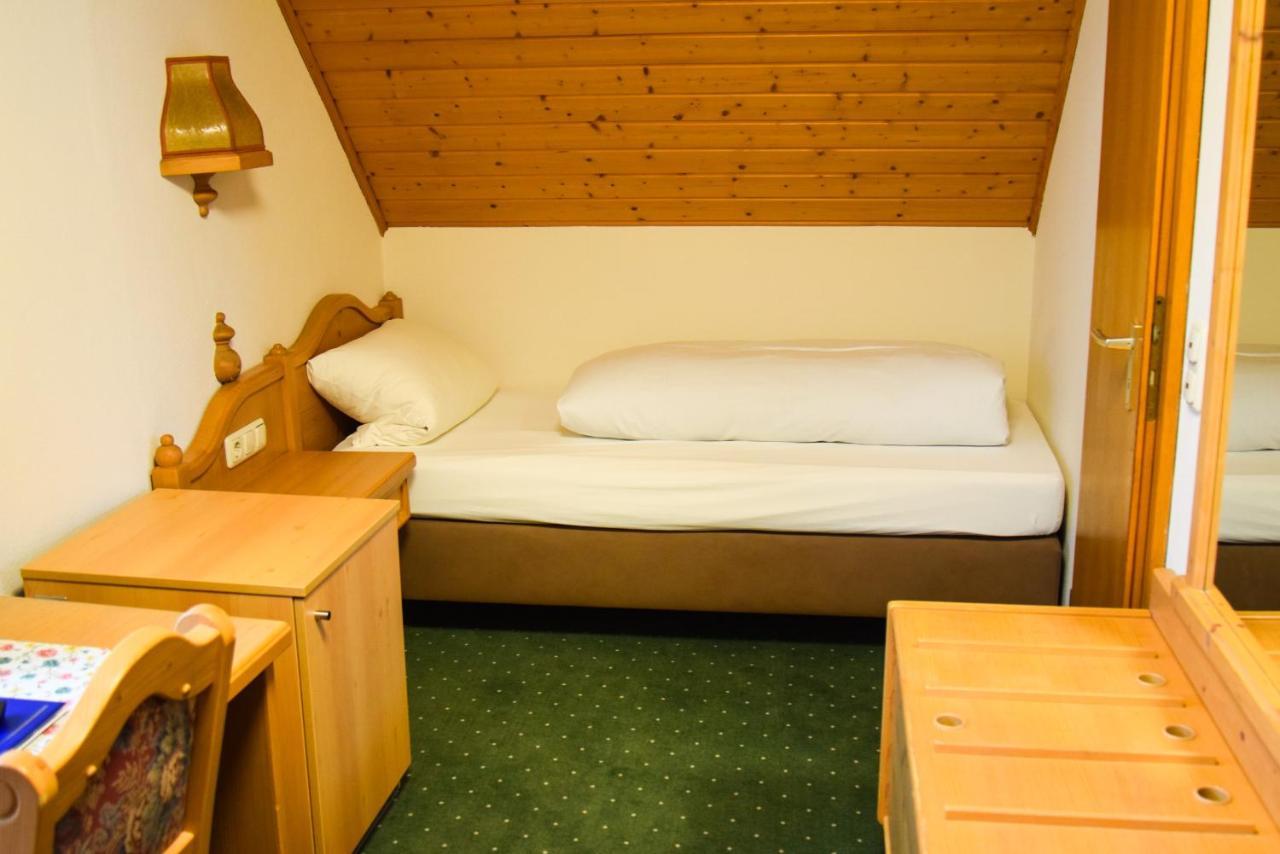 Hotel Gasthof Zum Loewen Velburg Phòng bức ảnh