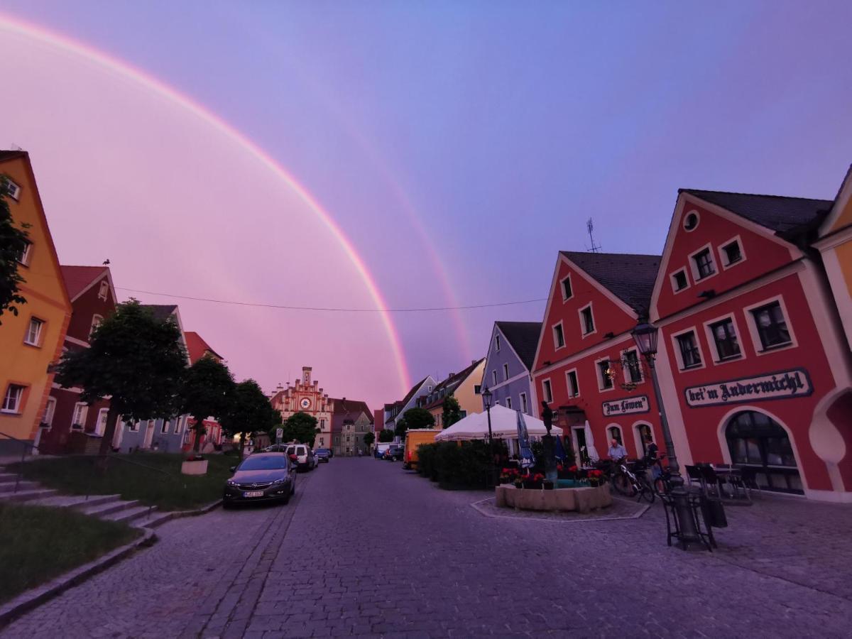 Hotel Gasthof Zum Loewen Velburg Ngoại thất bức ảnh